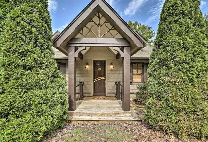 Cashiers Home W/ Outdoor Fireplace & Fire Pit!