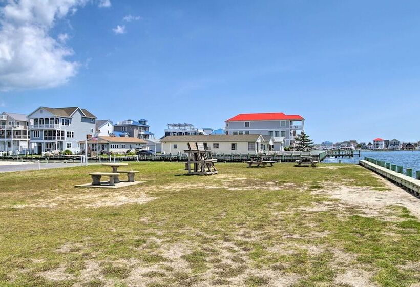 Lovely Fenwick Island Home W/ Fire Pit + Bay Views