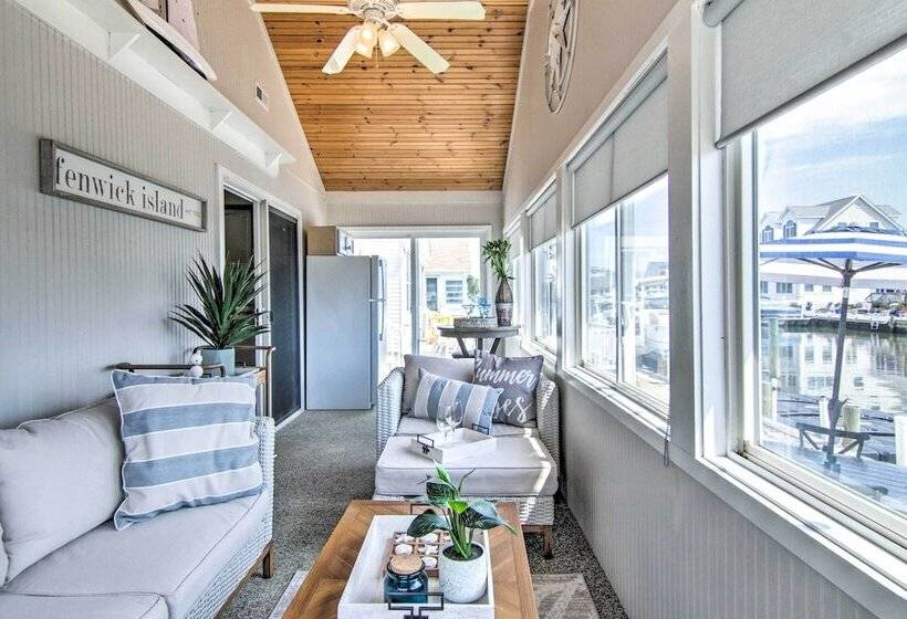 Lovely Fenwick Island Home W/ Fire Pit + Bay Views