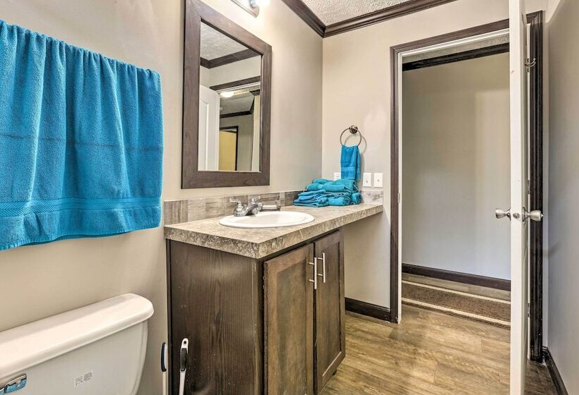 Lovely Sadieville Retreat W/ Deck & Grill!