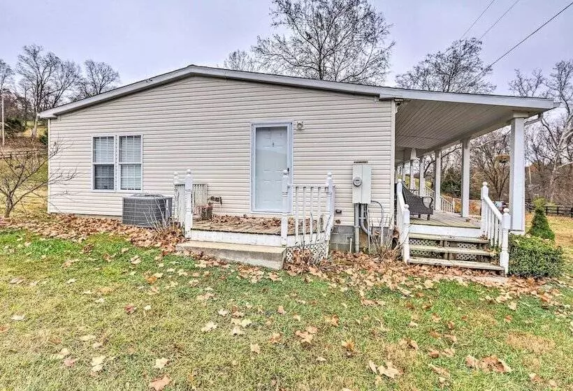 Lovely Sadieville Retreat W/ Deck & Grill!