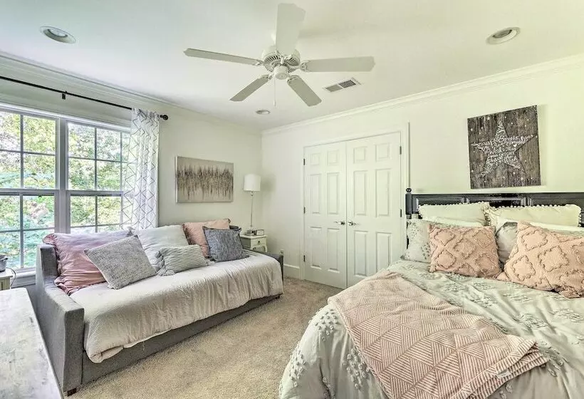 Luxurious Waterfront Home On Pickwick Lake!