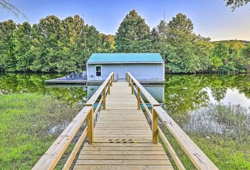 Luxurious Waterfront Home On Pickwick Lake!