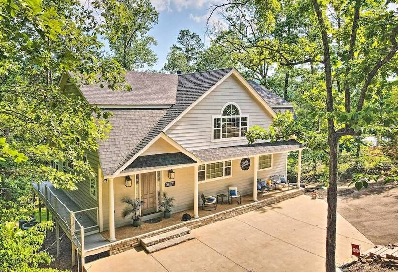 Luxurious Waterfront Home On Pickwick Lake!