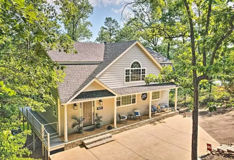 Luxurious Waterfront Home On Pickwick Lake!