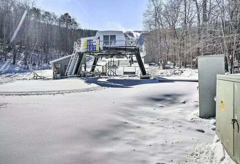 Massanutten Resort Retreat W/ Hot Tub & Game Room!