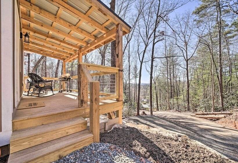 Modern Cabin W/ Fire Pit < 3 Mi To Trails!