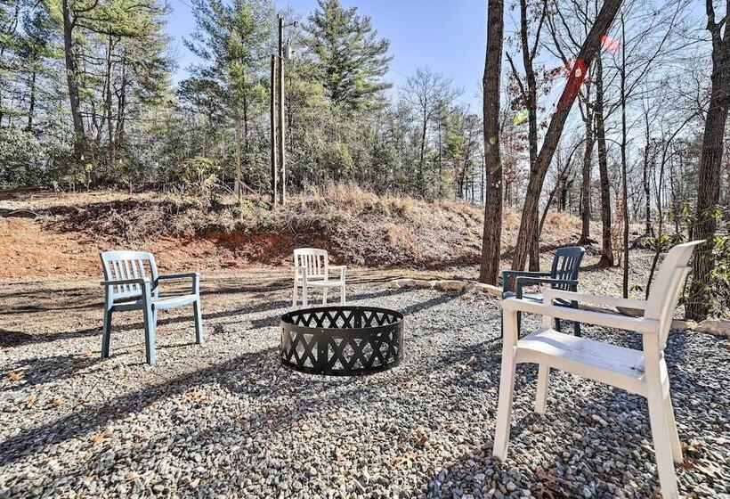 Modern Cabin W/ Fire Pit < 3 Mi To Trails!