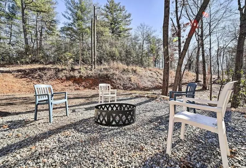 Modern Cabin W/ Fire Pit < 3 Mi To Trails!