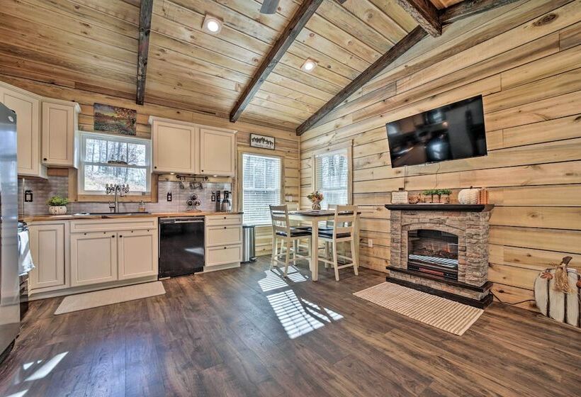 Modern Cabin W/ Fire Pit < 3 Mi To Trails!