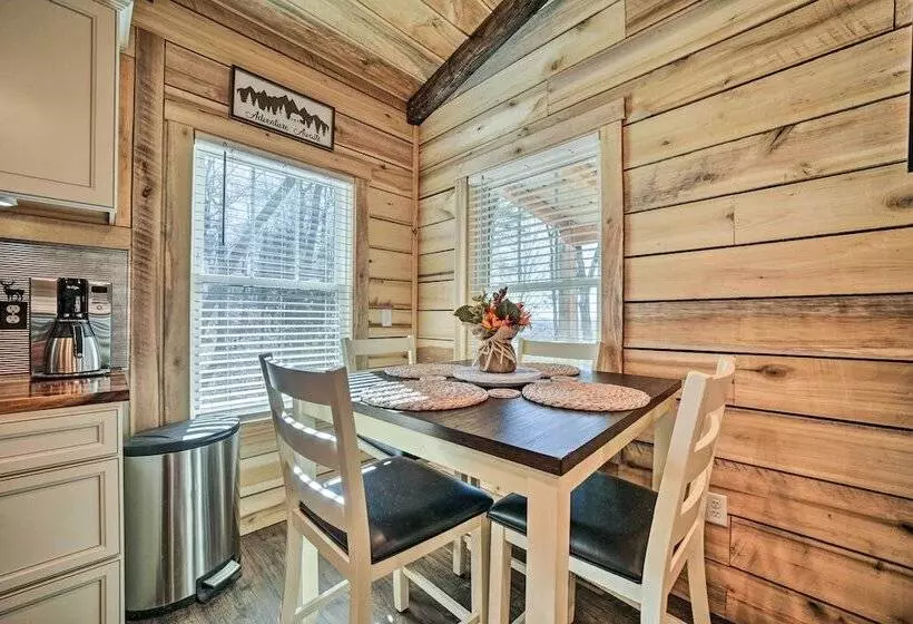 Modern Cabin W/ Fire Pit < 3 Mi To Trails!