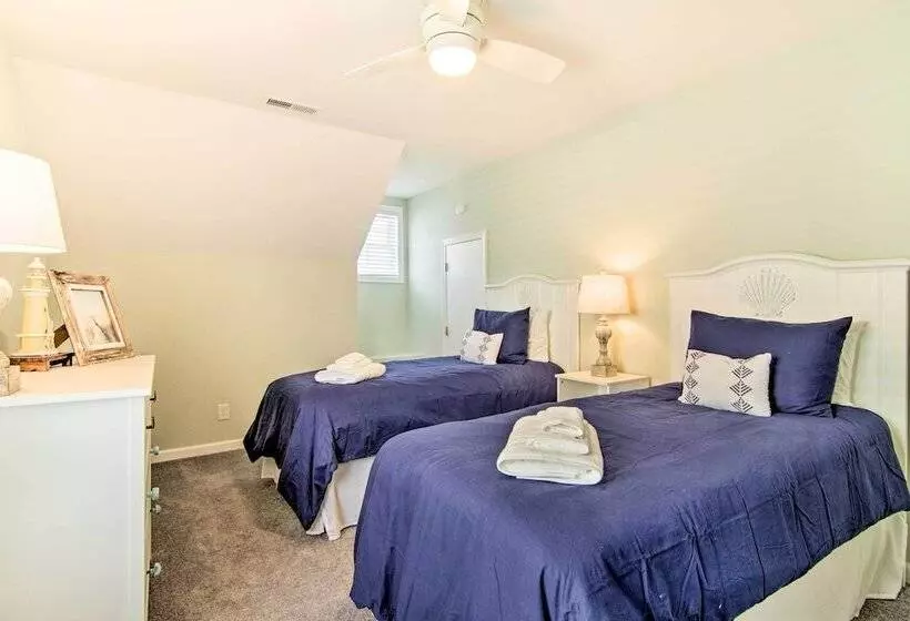 Ocean View Home W/ Grill ~ 4 Mi To Bethany Beach!