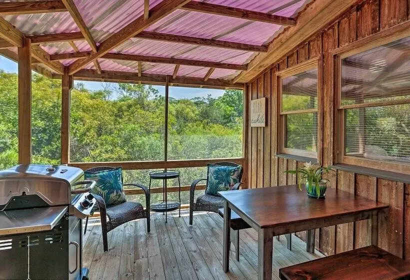 Outer Banks Island Cottage   1 Mi To Frisco Beach!