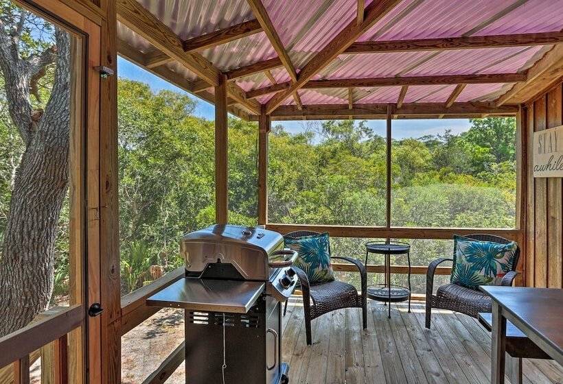 Outer Banks Island Cottage   1 Mi To Frisco Beach!