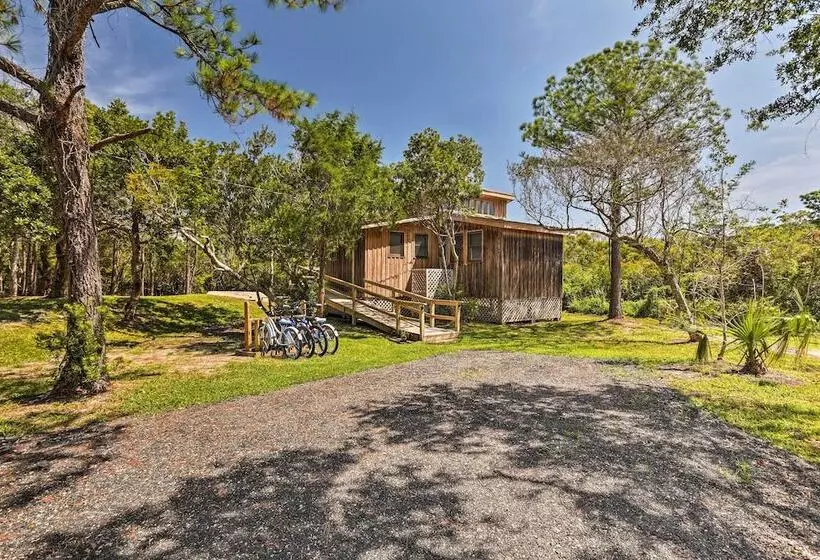 Outer Banks Island Cottage   1 Mi To Frisco Beach!