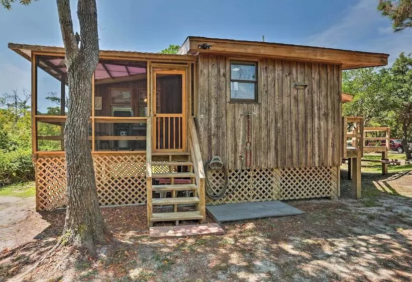 Outer Banks Island Cottage   1 Mi To Frisco Beach!