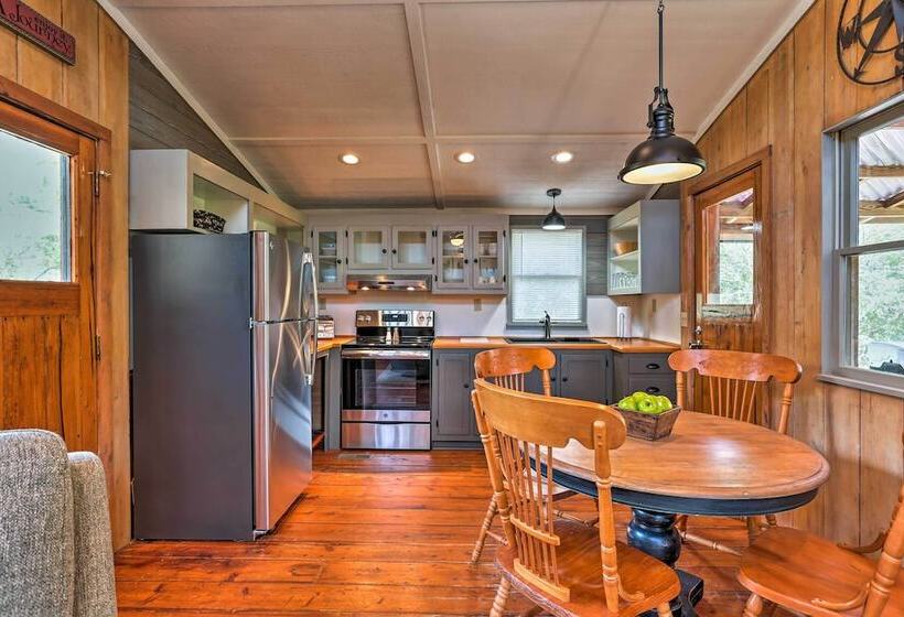 Outer Banks Island Cottage   1 Mi To Frisco Beach!