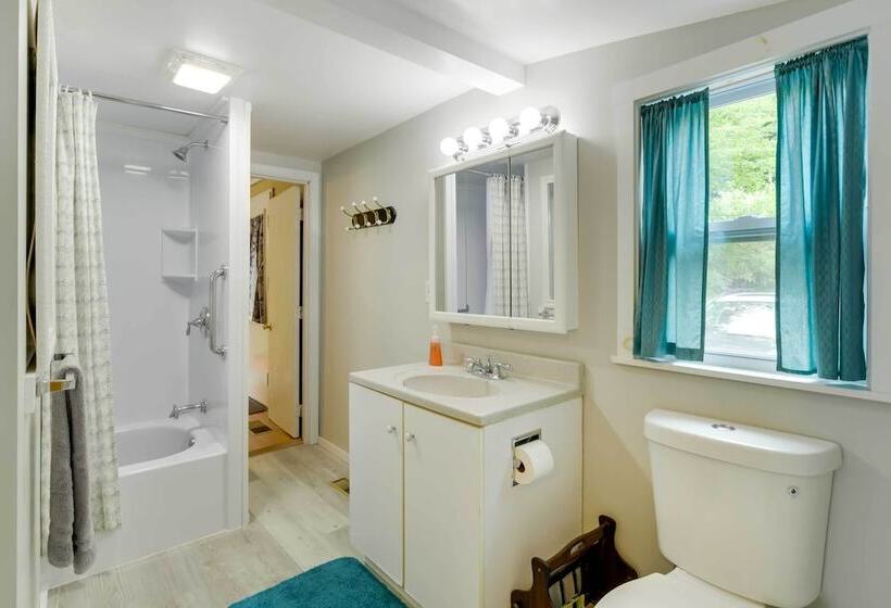 Peaceful Fisherman S Paradise W/ Deck + Fire Pit!