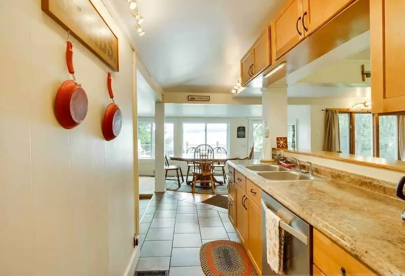 Peaceful Fisherman S Paradise W/ Deck + Fire Pit!