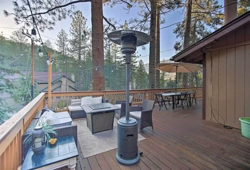 Peaceful & Idyllic Forest Cabin W/ Pool Table