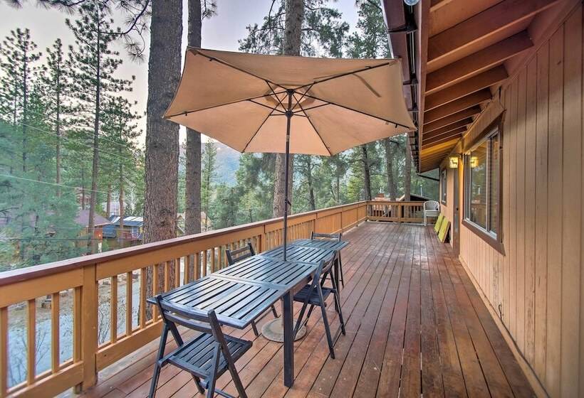 Peaceful & Idyllic Forest Cabin W/ Pool Table