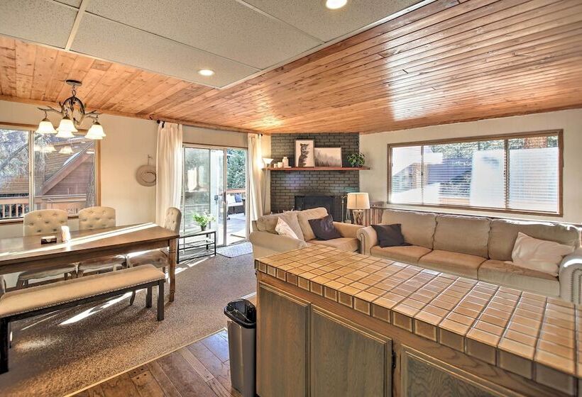 Peaceful & Idyllic Forest Cabin W/ Pool Table