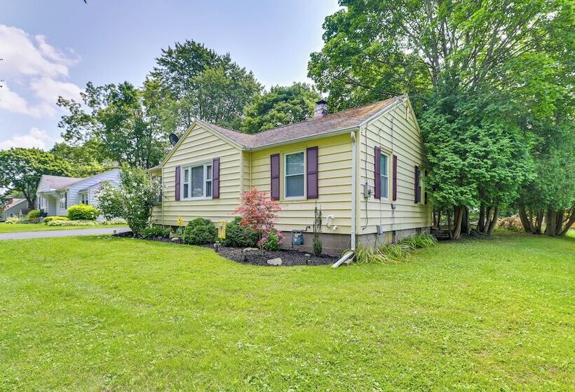 Pet Friendly Auburn Home Near Owasco Lake!