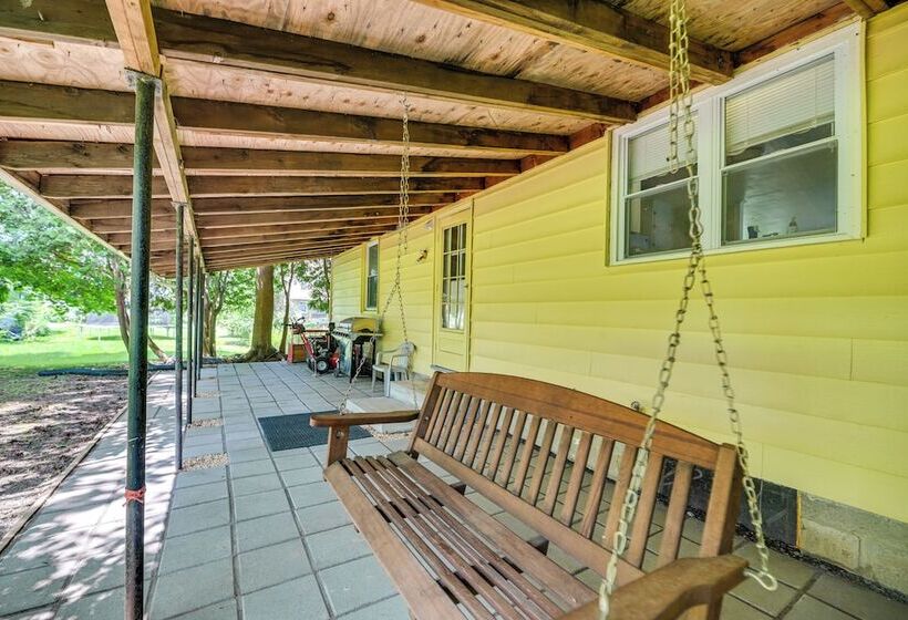 Pet Friendly Auburn Home Near Owasco Lake!