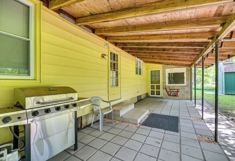 Pet Friendly Auburn Home Near Owasco Lake!