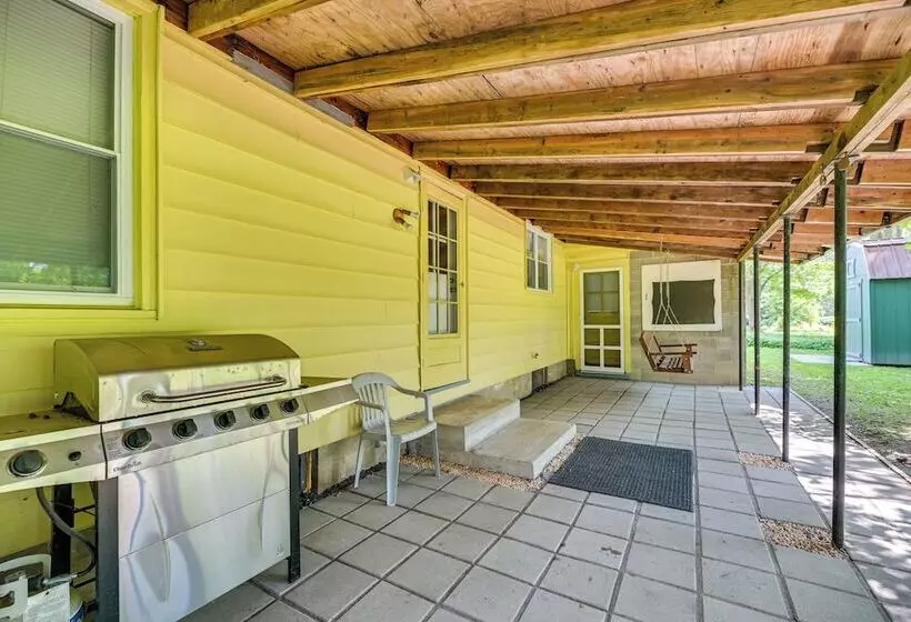 Pet Friendly Auburn Home Near Owasco Lake!
