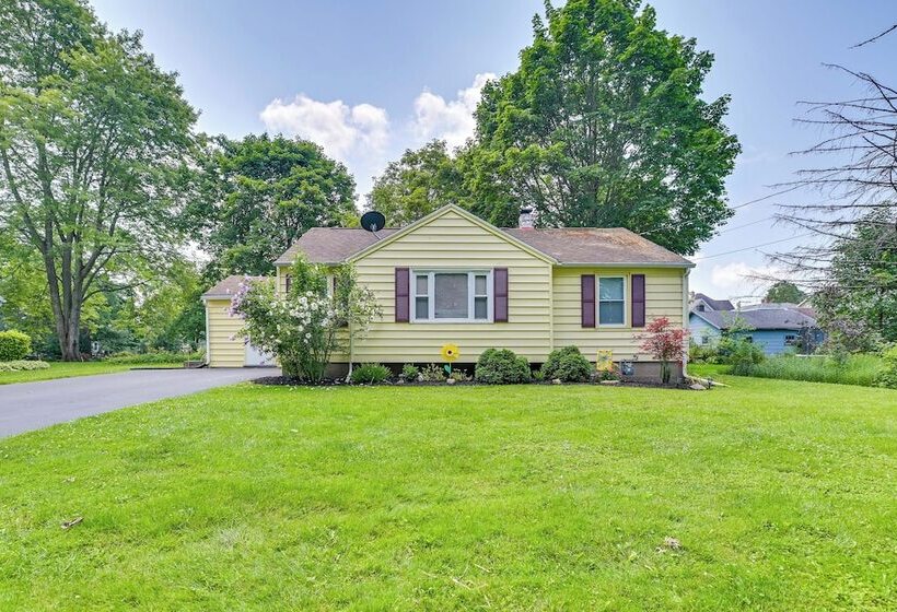 Pet Friendly Auburn Home Near Owasco Lake!