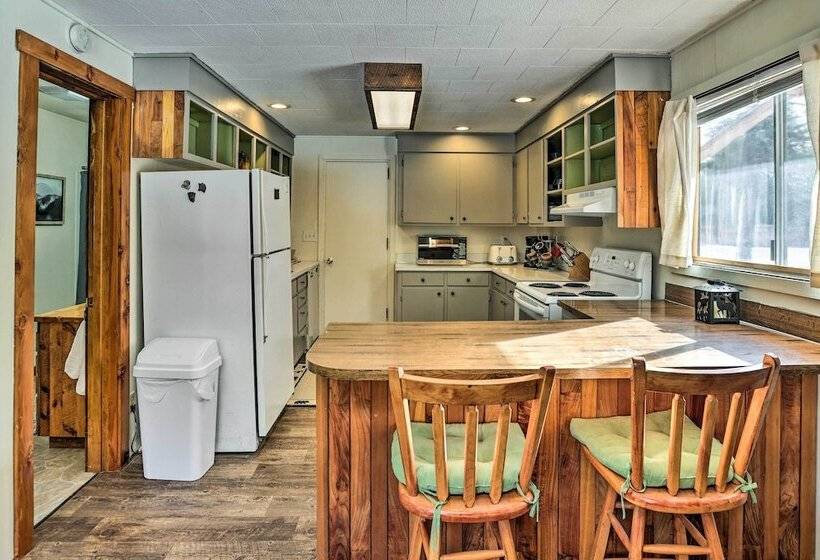 Private La Pine Cabin Rental: 30 Mi To Bend!