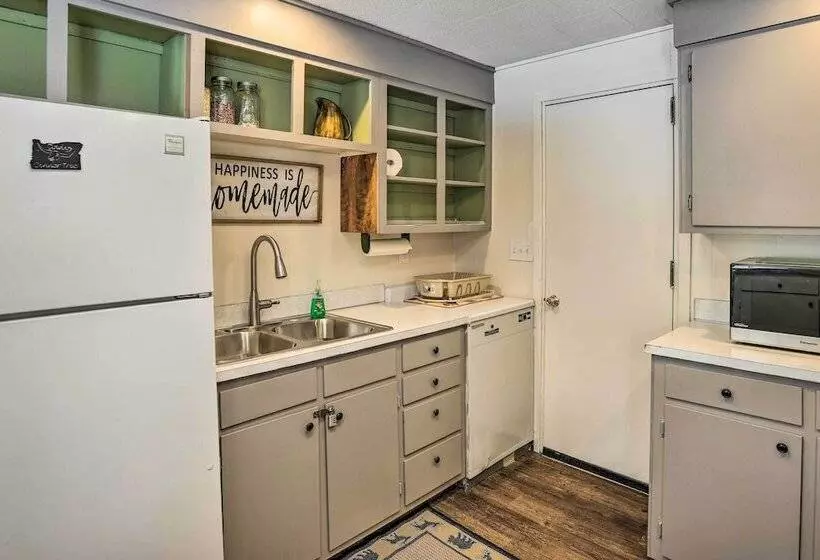 Private La Pine Cabin Rental: 30 Mi To Bend!