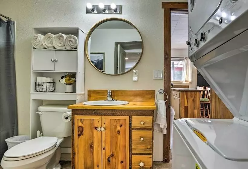 Private La Pine Cabin Rental: 30 Mi To Bend!