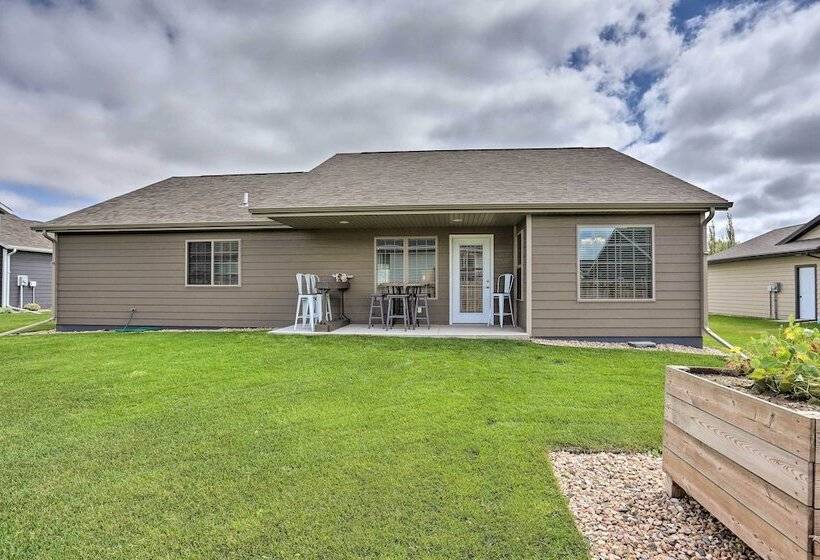 Rapid City Home W/ Patio < 5 Mi To Downtown!