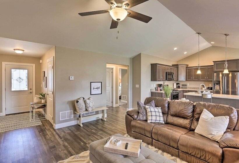 Rapid City Home W/ Patio < 5 Mi To Downtown!