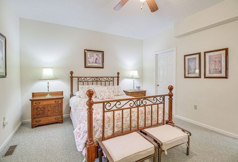 Resort Home On Mountain Golf Course W/ Deck & View