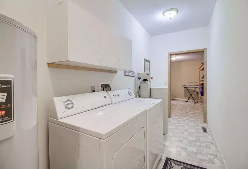 Resort Home On Mountain Golf Course W/ Deck & View