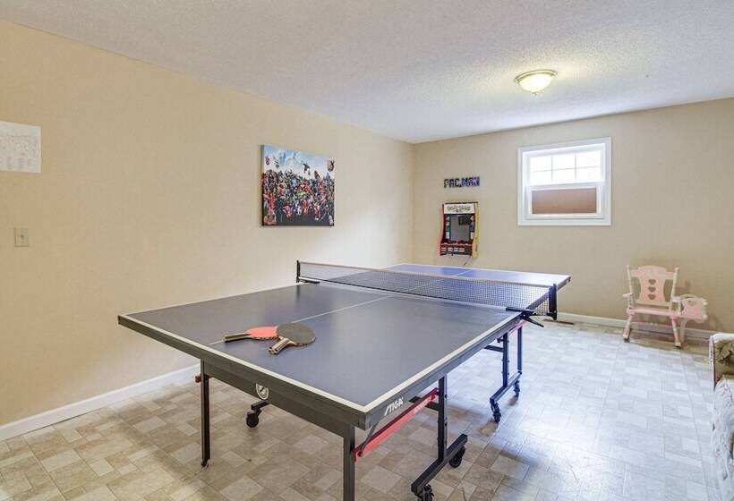 Resort Home On Mountain Golf Course W/ Deck & View