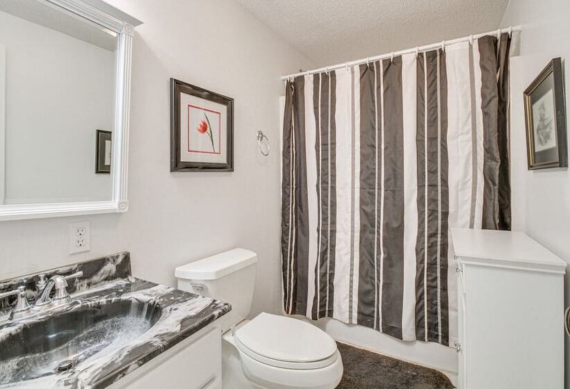 Resort Home On Mountain Golf Course W/ Deck & View