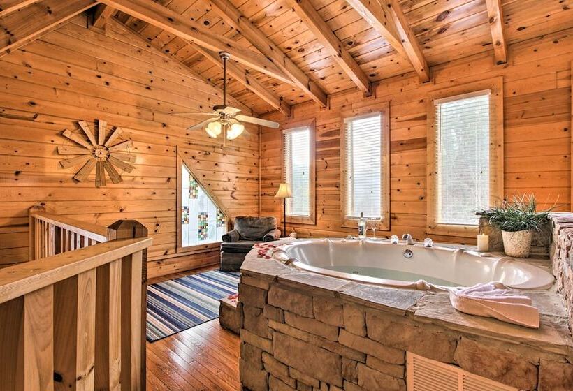 Romantic Cabin W/ Hot Tub In Pigeon Forge!