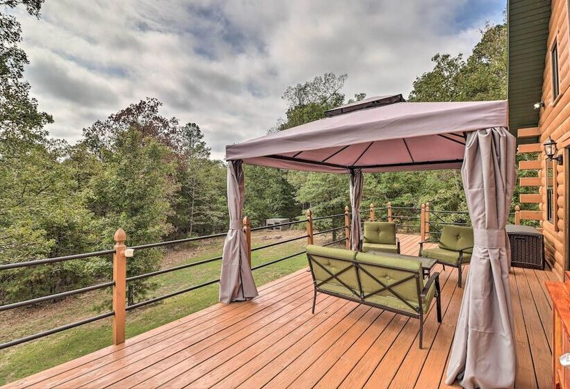 Rural Wooded Cabin Near Trophy Trout Fishing!