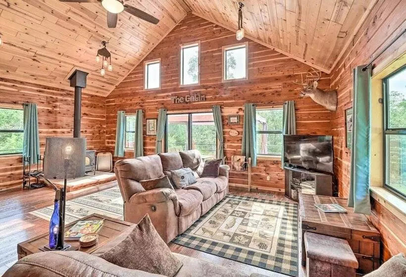 Rural Wooded Cabin Near Trophy Trout Fishing!