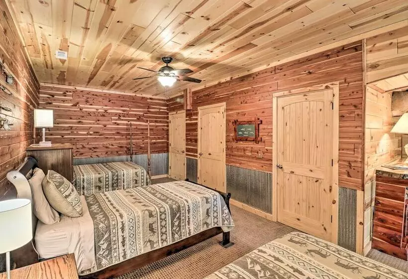 Rural Wooded Cabin Near Trophy Trout Fishing!