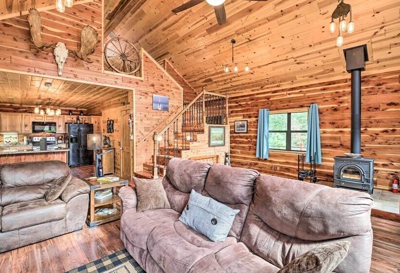 Rural Wooded Cabin Near Trophy Trout Fishing!