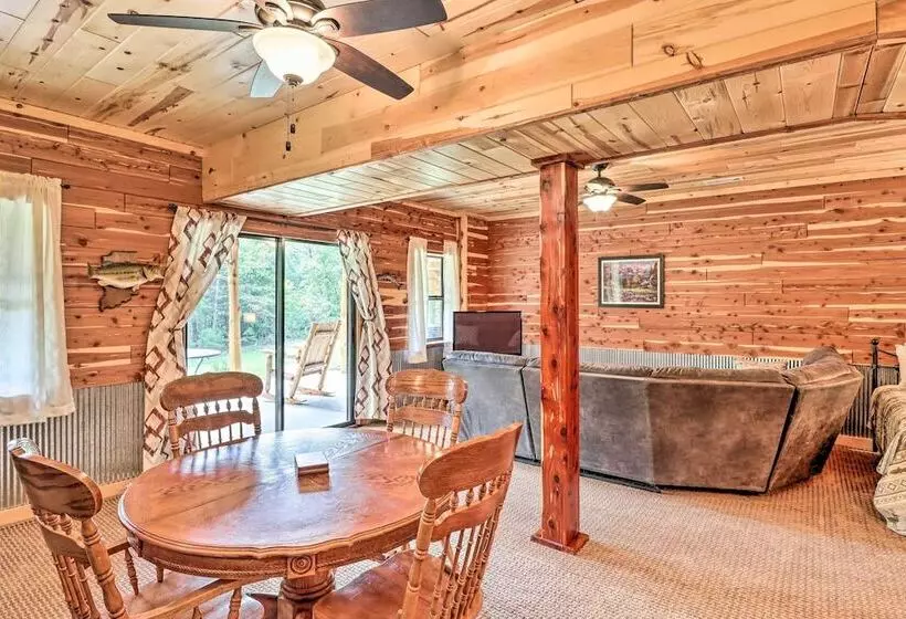 Rural Wooded Cabin Near Trophy Trout Fishing!