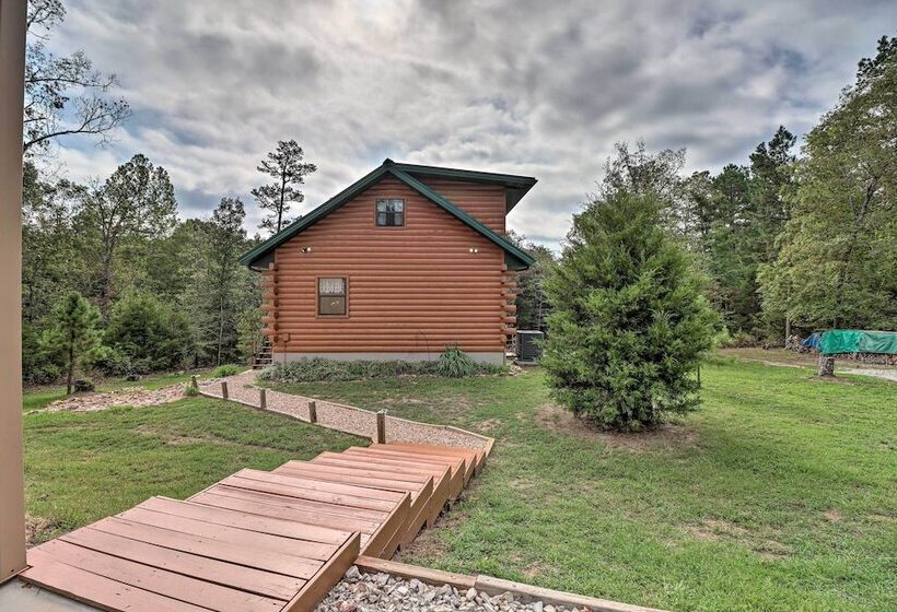 Rural Wooded Cabin Near Trophy Trout Fishing!