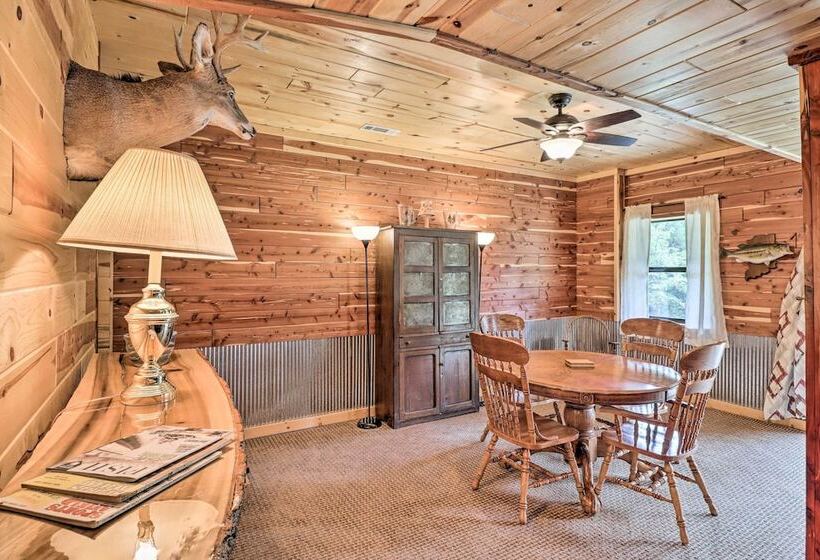 Rural Wooded Cabin Near Trophy Trout Fishing!