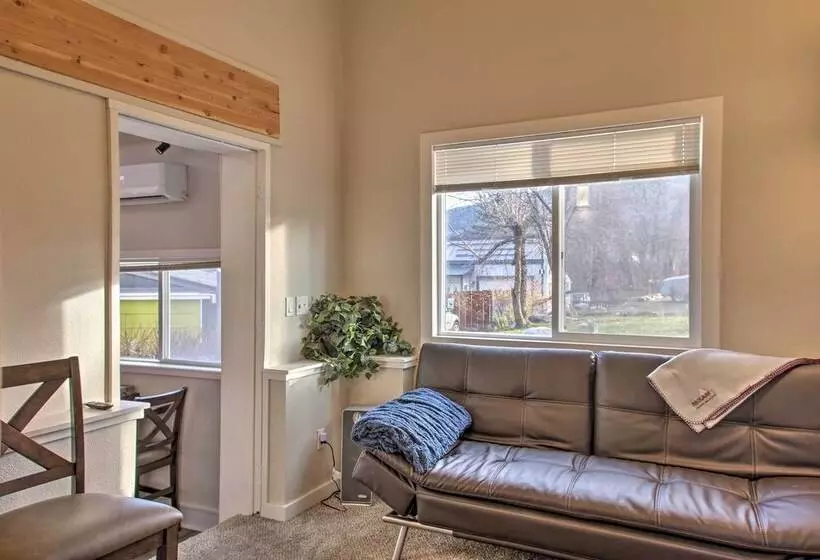 ~14 Mi To Schweitzer Mtn: Lakefront Home