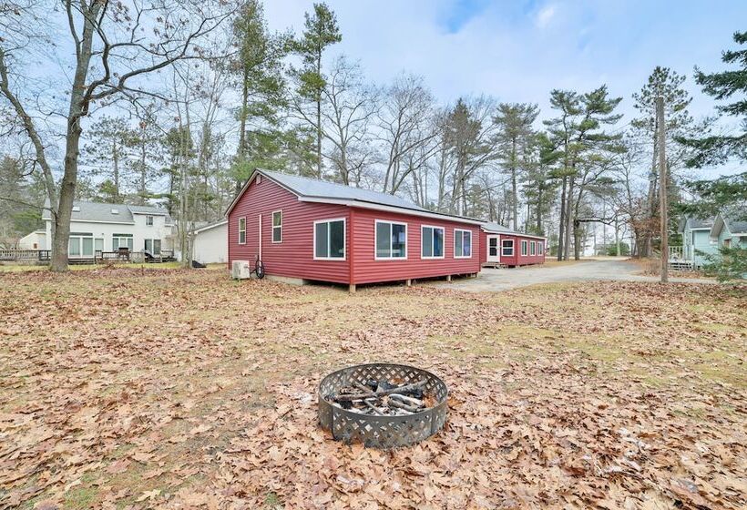 Scenic  Evan S Hideaway  Steps To Lake Huron!